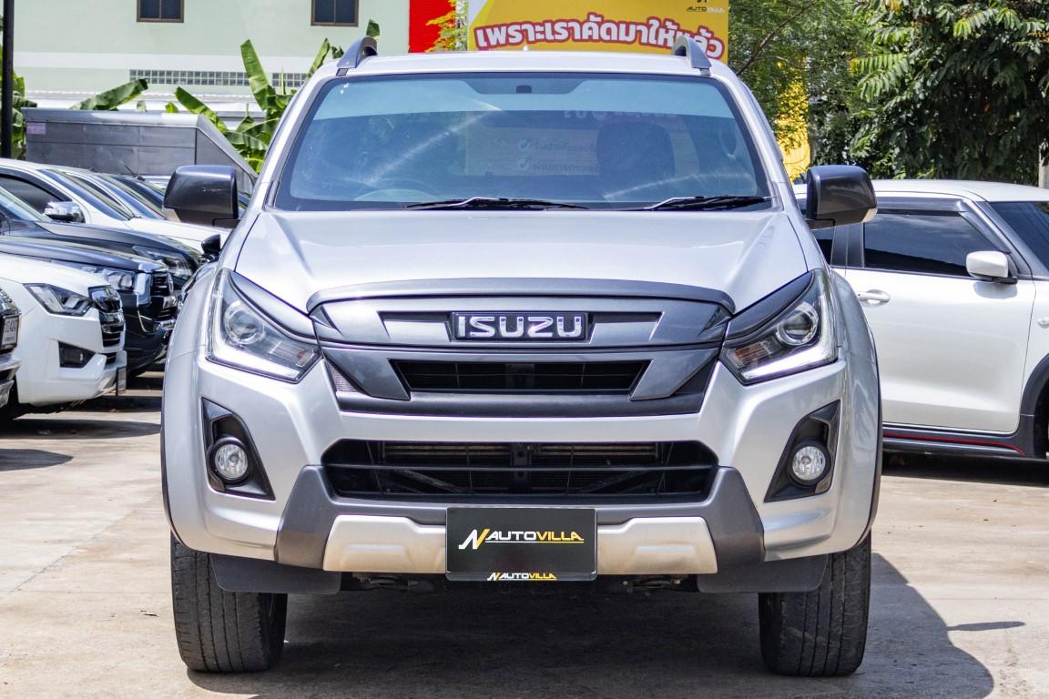 Isuzu Dmax Cab4 3.0 Z Prestige Vcross 4WD M/T 2017 *RK2014*